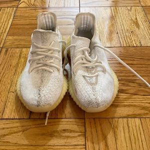 Yeezy Yeezy Boost 350 V2 triple whites